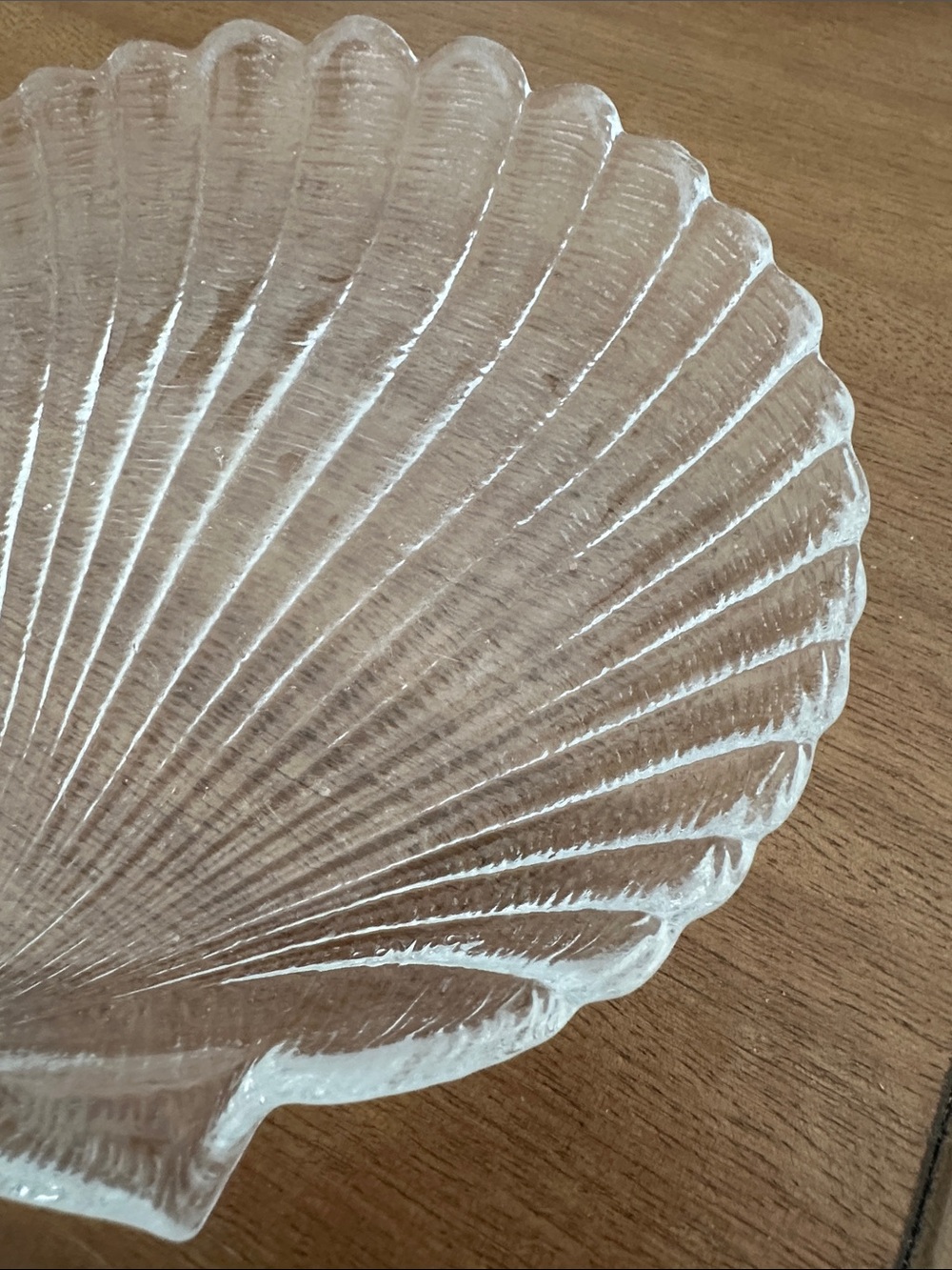 Clear Glass Shell Dish - Picture 3 of 6